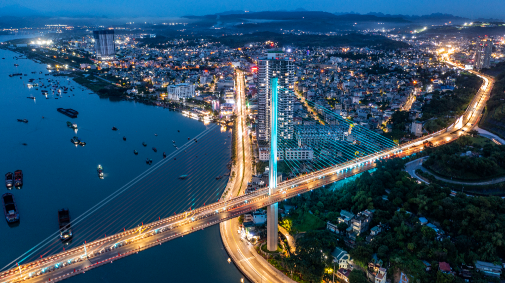 Ha Long Tourism Sees Strong International Surge as Global Travelers Flock to Vietnam’s Iconic Heritage&nbsp;Bay